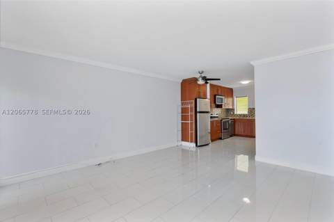 851 Meridian Ave 24, Miami Beach FL - photo 6 of 14