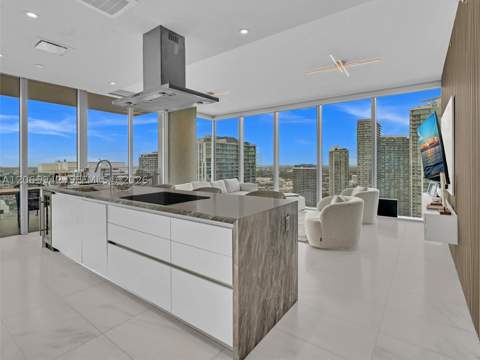 700 NE 26th Ter 3606, Miami FL - photo 11 of 90