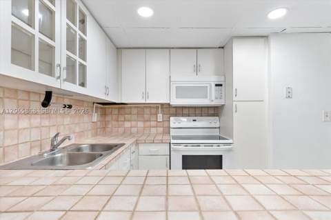 8050 NW 8th St 1110, Miami FL - photo 14 of 36