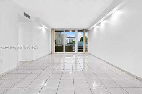 8050 NW 8th St 1110, Miami FL - photo 6 of 36