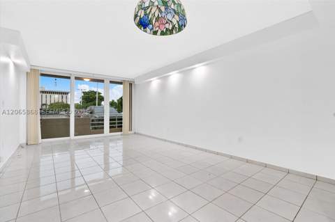 8050 NW 8th St 1110, Miami FL - photo 8 of 36