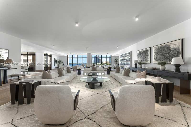 5 bedroom Condominium at 7061 Fisher Island Dr 7061, Palazzo Del Sol/Della Lun, Miami Beach — photo 1