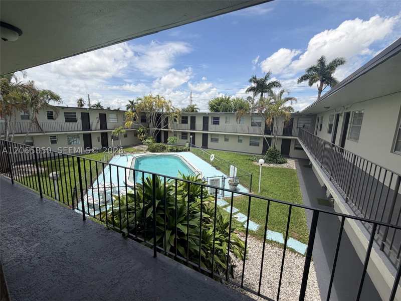 1 bedroom Condominium at 3901 SW 112th Ave 40, Villas Of West Bird Condo, Miami — photo 1