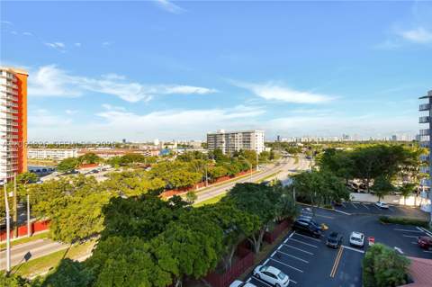 1300 NE Miami Gardens Dr 714E, Miami FL - photo 8 of 36