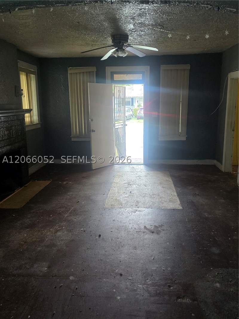 4 bedroom SingleFamilyResidence at 1368 NW 56th St, Orchard Villa, Miami — photo 3