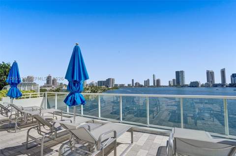 3000 Island Blvd 332, Aventura FL - photo 11 of 18