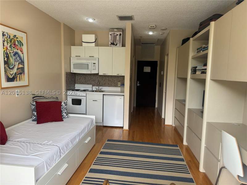 0 bedroom Condominium at 3000 Island Blvd 332, 3000 Isl Blvd Williams Is, Aventura — photo 2