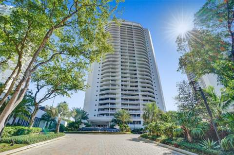 3000 Island Blvd 332, Aventura FL - photo 8 of 18