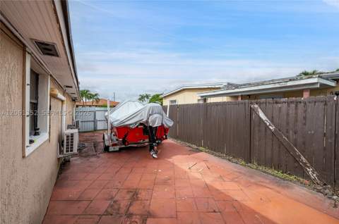 11451 SW 43rd St, Miami FL - photo 7 of 29