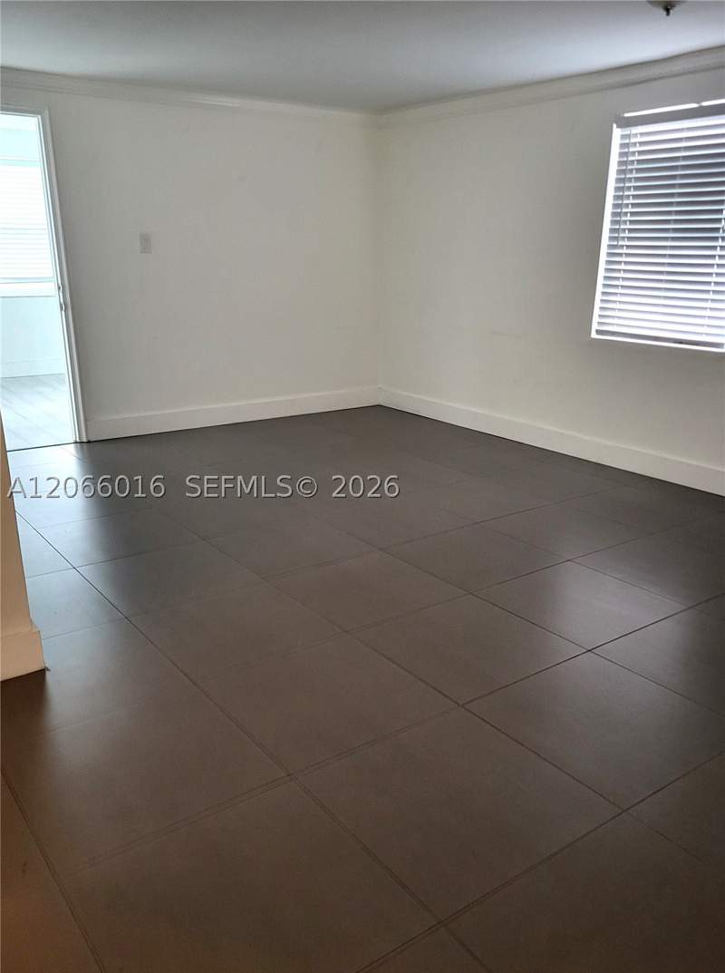 2 bedroom Condominium at 3582 NE 171st St 101, Michelle Condo, North Miami Beach — photo 3