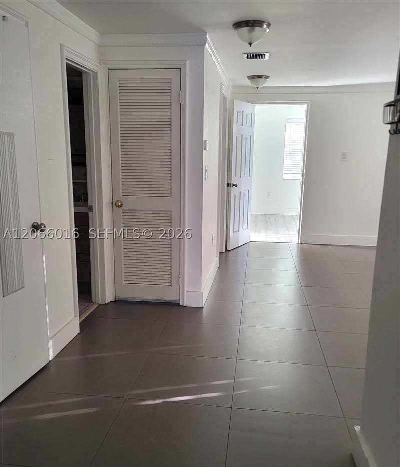 2 bedroom Condominium at 3582 NE 171st St 101, Michelle Condo, North Miami Beach — photo 5