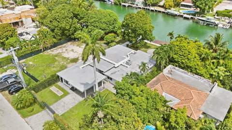 1525 Calais Dr, Miami Beach FL - photo 8 of 43
