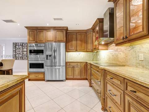 1401 NE 103rd St, Miami Shores FL - photo 16 of 65
