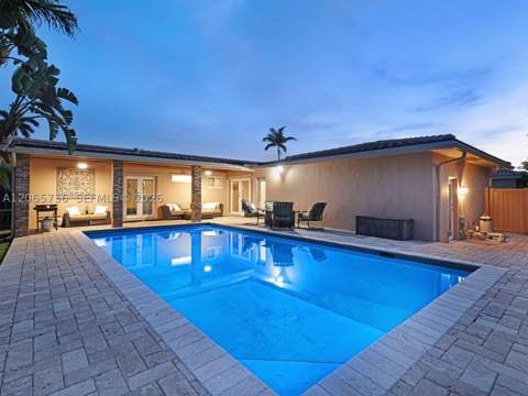 1401 NE 103rd St, Miami Shores FL - photo 6 of 65