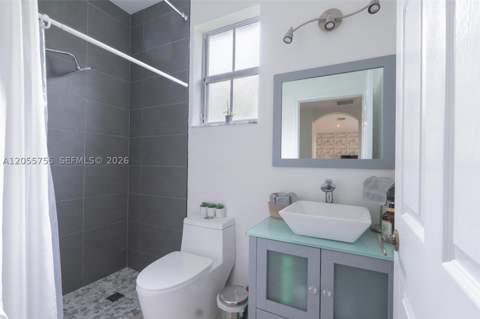 8526 NW 108th Ave 8526, Doral FL - photo 7 of 54