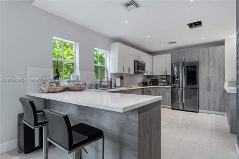 18460 NE 30th Ave 18460, Aventura FL - photo 10 of 31