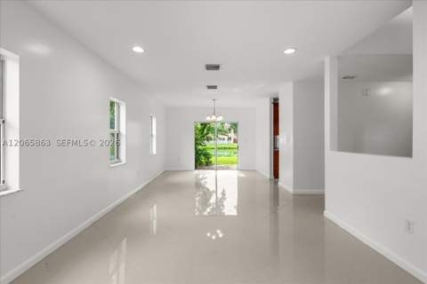 1720 NE 35 Avenue, Homestead FL - photo 16 of 44