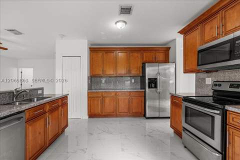1720 NE 35 Avenue, Homestead FL - photo 8 of 44