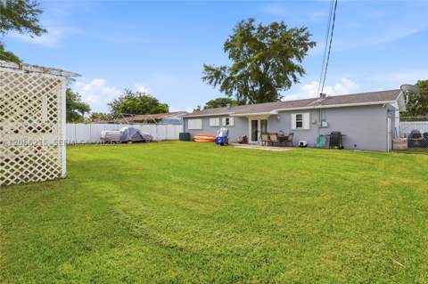 10235 Pan American Dr, Cutler Bay FL - photo 18 of 27