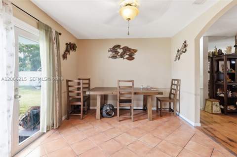 10235 Pan American Dr, Cutler Bay FL - photo 8 of 27