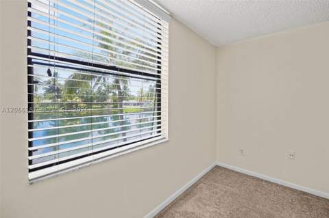 14211 N Kendall Dr 207E, Miami FL - photo 18 of 33