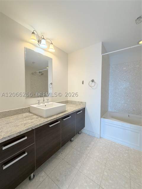 185 SW 7th St 3105, Miami FL - photo 12 of 36