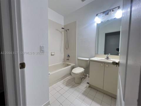 8564 SW 214th Way, Cutler Bay FL - photo 10 of 31