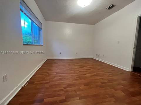 8564 SW 214th Way, Cutler Bay FL - photo 14 of 31