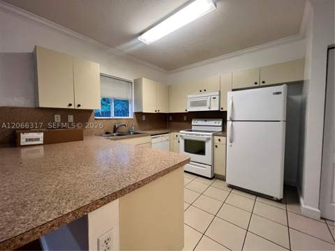 8564 SW 214th Way, Cutler Bay FL - photo 24 of 31