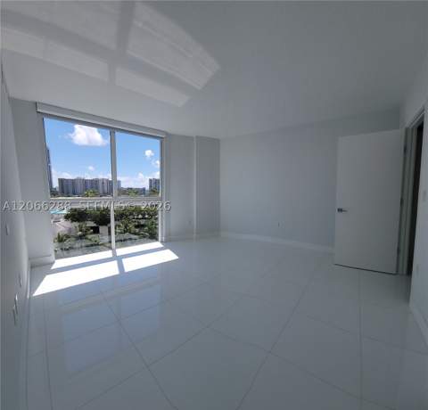 250 Sunny Isles Blvd 3-705, Sunny Isles Beach FL - photo 22 of 33