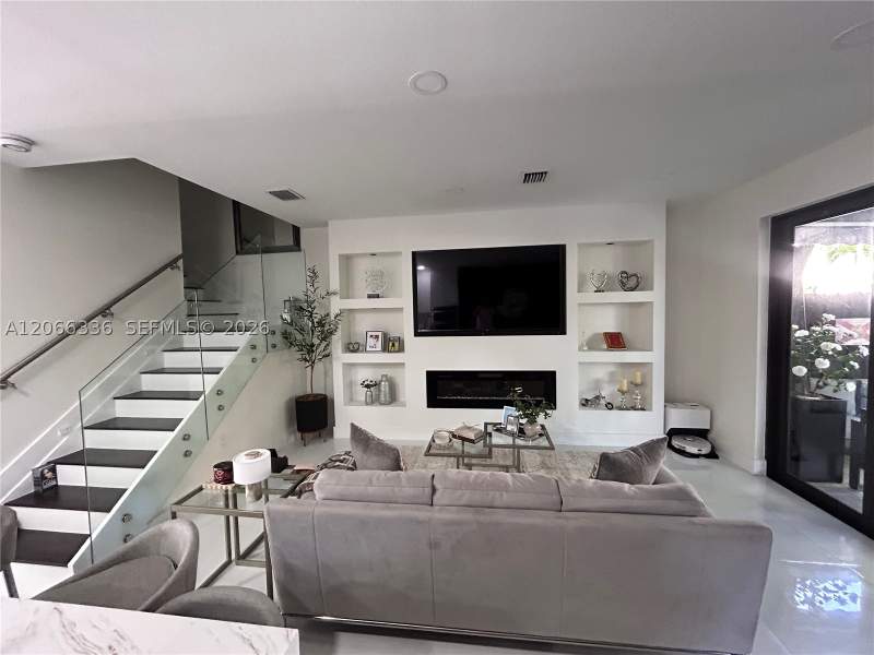 3 bedroom Townhouse at 17506 SW 153rd Ct, Venetian Parc West, Miami — photo 4