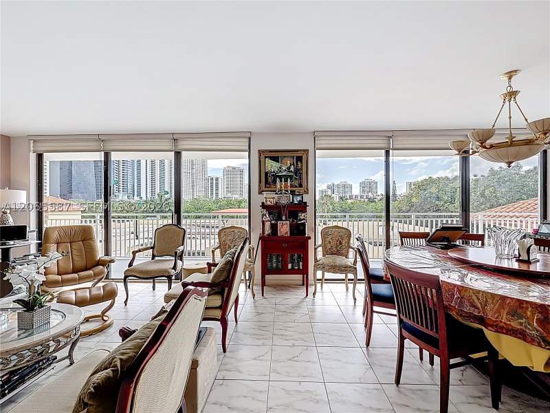 3 bedroom Condominium at 210 174th St 409, Winston Towers 600 Condo, Sunny Isles Beach — photo 4