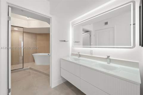 6301 Collins Ave 2307, Miami Beach FL - photo 23 of 34
