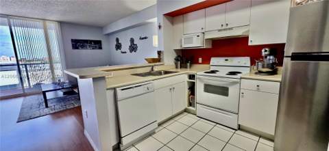 5085 NW 7th St 1505, Miami FL - photo 7 of 21