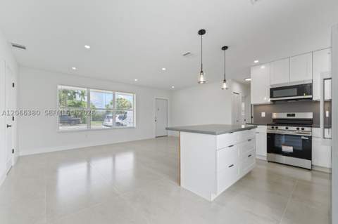 1500 NW 11th St, Homestead FL - photo 8 of 34