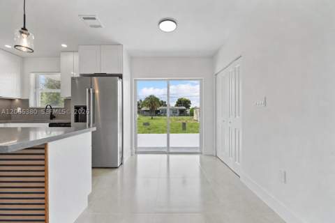 1500 NW 11th St, Homestead FL - photo 9 of 34