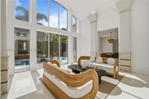 16203 NW 82nd Pl, Miami Lakes FL - photo 9 of 43