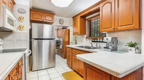 154 W 59th St, Hialeah FL - photo 11 of 40