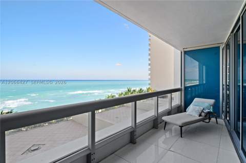 6899 Collins Ave 702, Miami Beach FL - photo 8 of 32