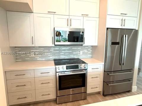 1300 Ponce De Leon Blvd 409, Coral Gables FL - photo 13 of 34