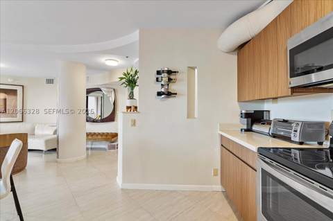 3610 Yacht Club Dr 1114, Aventura FL - photo 19 of 69