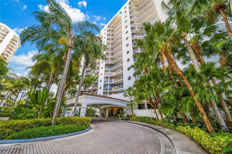 2 bedroom Condominium at 3610 Yacht Club Dr 1114, Portsview @ The Waterways, Aventura — photo 3