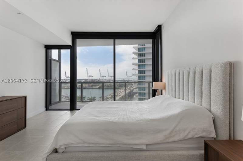 1 bedroom Condominium at 500 Alton Rd 1204, Five Park, Miami Beach — photo 4