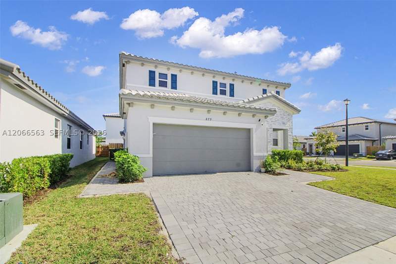 5 bedroom SingleFamilyResidence at 879 SE 26th Ter, Keys-Gate No 1, Homestead — photo 4