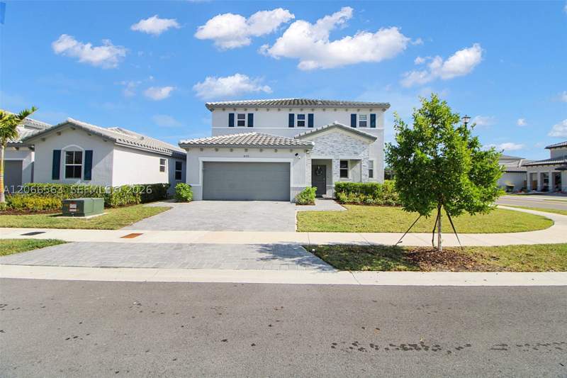 5 bedroom SingleFamilyResidence at 879 SE 26th Ter, Keys-Gate No 1, Homestead — photo 5
