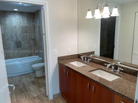 300 S Biscayne Blvd T-2804, Miami FL - photo 10 of 10