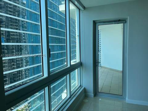 300 S Biscayne Blvd T-2804, Miami FL - photo 9 of 10