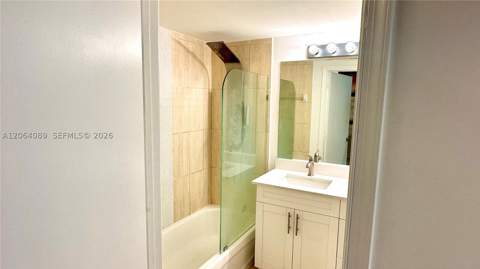 1750 N Bayshore Dr 2607, Miami FL - photo 15 of 22