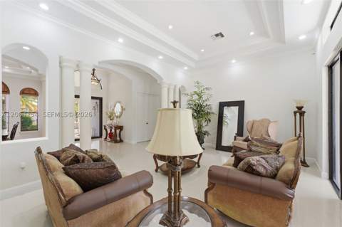 10181 NW 131st St, Hialeah Gardens FL - photo 15 of 49