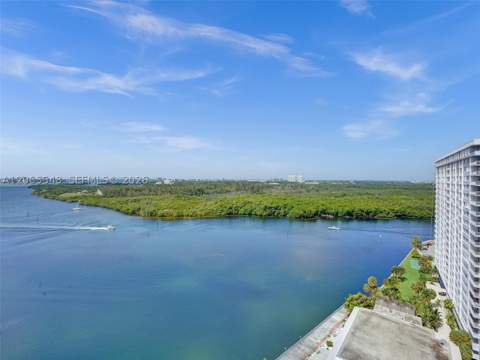 300 Bayview Dr 1914, Sunny Isles Beach FL - photo 11 of 13